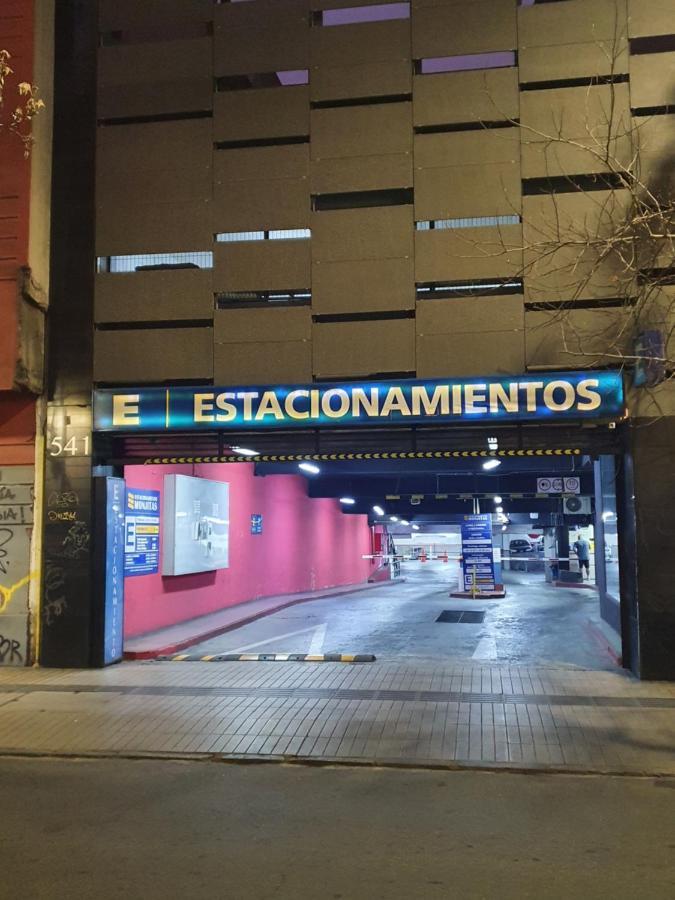 Cómodo departamento en bellas artes con vista privilegiada Santiago Exterior foto